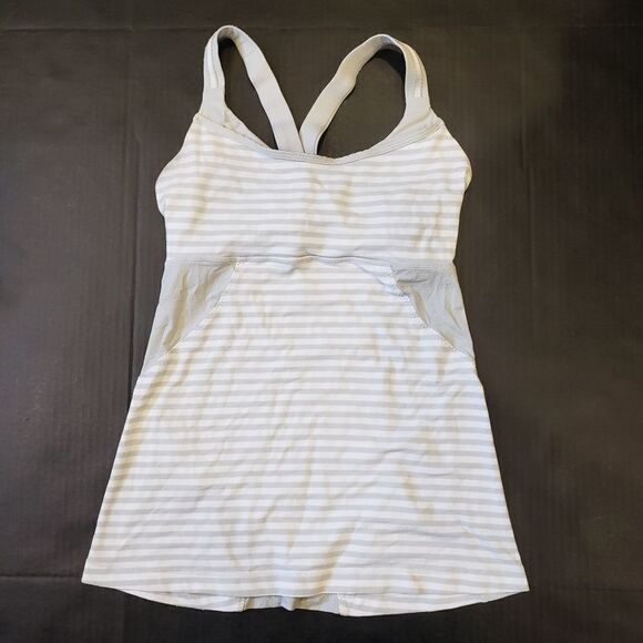 LULULEMON GRAY WHITE STRIPE SLEEVELESS ACTIVEWEAR ATHLETIC SHELF BRA TANK - Picture 1 of 16